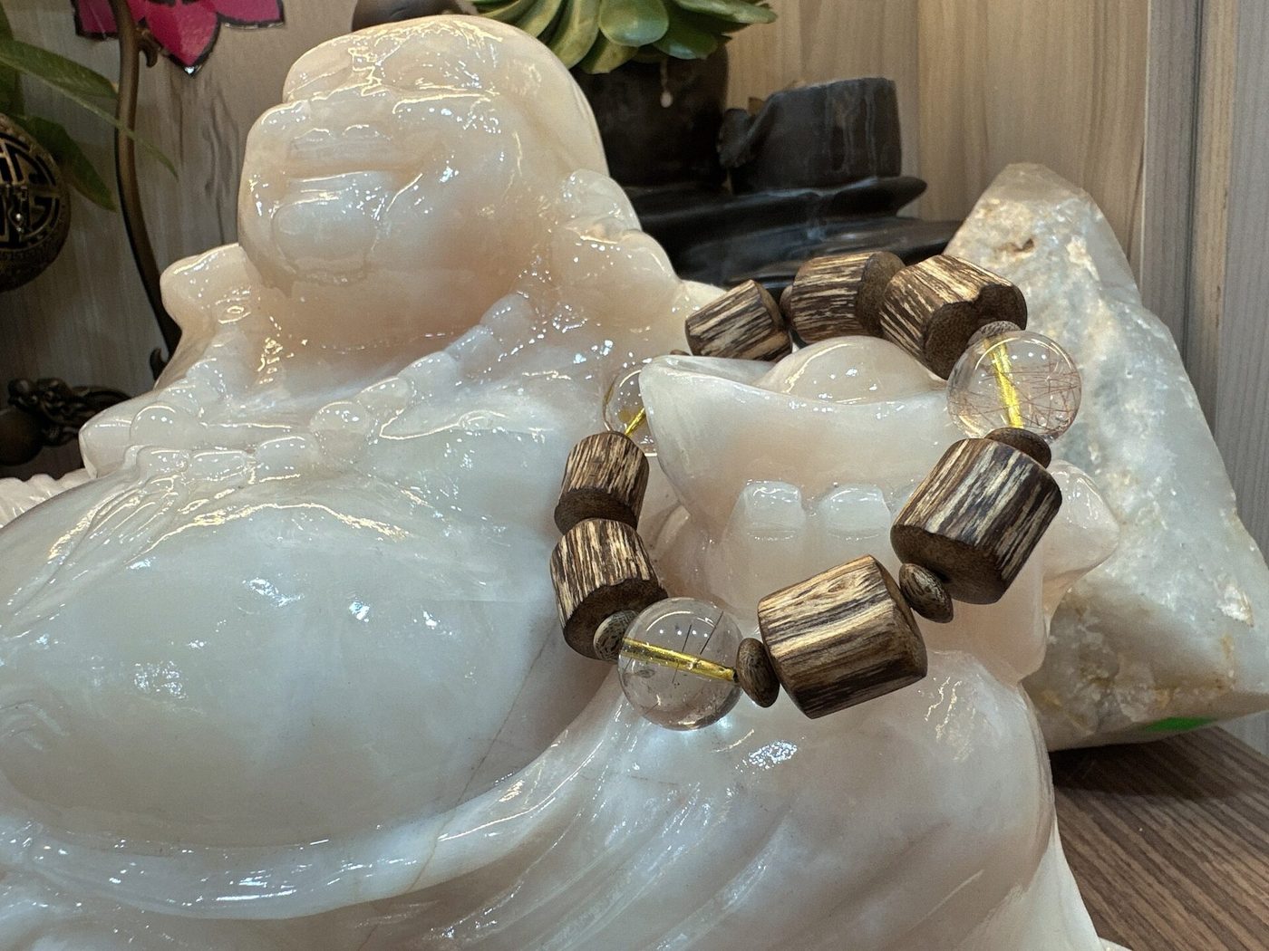 VÒNG TAY TRẦM HƯƠNG MIX ĐÁ THẠCH ANH TÓC VÀNG — ảnh phụ 3