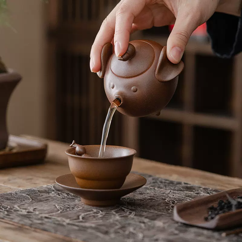 Ấm Trà Hồ Lô Heo May Mắn Gốm Thô Men Tương Cổ Điển — ảnh phụ 3